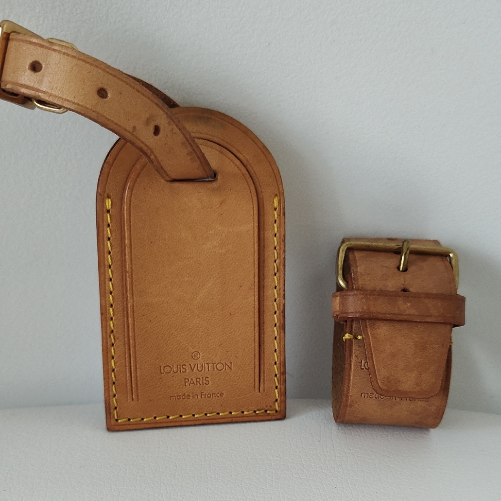 Louis Vuitton Luggage Tag & Poignet Set
